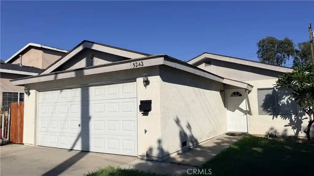 Photo 1 of Single family home for sale at 5242 Linden Ave, Long Beach, CA 90805 | MLS# PW26201094 | Listing updated on 2026-10-18