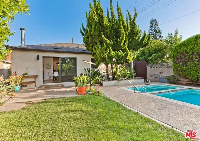 Photo 3 of Single family home for sale at 2211 Ashland Ave, Santa Monica, CA 90405 | MLS# 26986417 | Listing updated on 2026-09-29