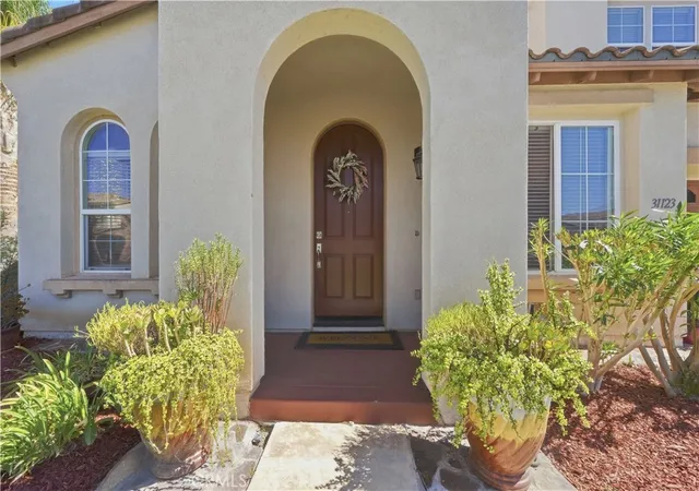 Photo 3 of Single family home for sale at 31123 Hickory Pl, Temecula, CA 92592 | MLS# SW26199858 | Listing updated on 2026-10-10