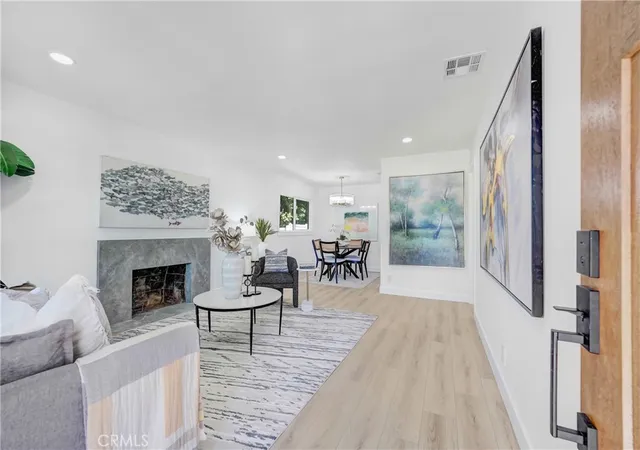 Photo 2 of Single family home for sale at 20919 Costanso St, Woodland Hills, CA 91364 | MLS# TR26200865 | Listing updated on 2026-10-11