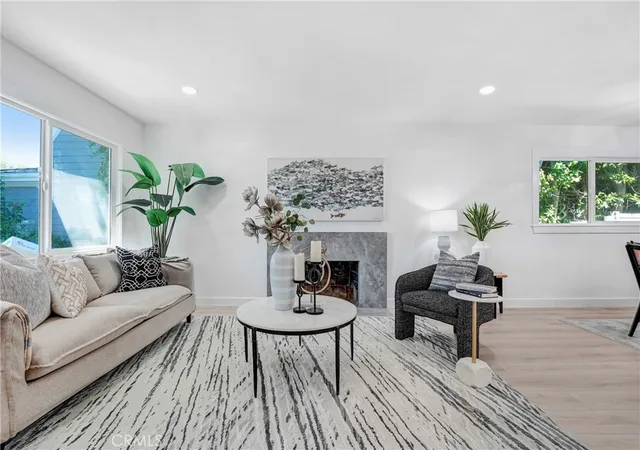 Photo 3 of Single family home for sale at 20919 Costanso St, Woodland Hills, CA 91364 | MLS# TR26200865 | Listing updated on 2026-10-11