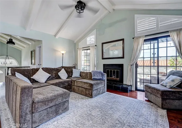 Photo 3 of Sale Pending at 2119 Ernest Ave #2, Redondo Beach, CA 90278 | MLS# SB26201035 | Listing updated on 2026-09-26
