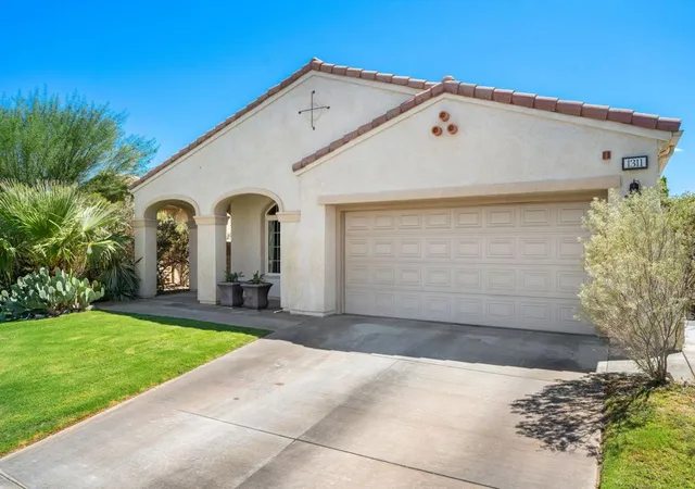 Photo 2 of Single family home for sale at 1311 Solana Trl, Palm Springs, CA 92262 | MLS# 219152759PS | Listing updated on 2026-10-09