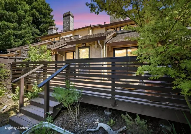 Photo 3 of Townhouse for sale at 2907 Crocker, Aptos, CA 95003 | MLS# ML82061361 | Listing updated on 2026-10-04