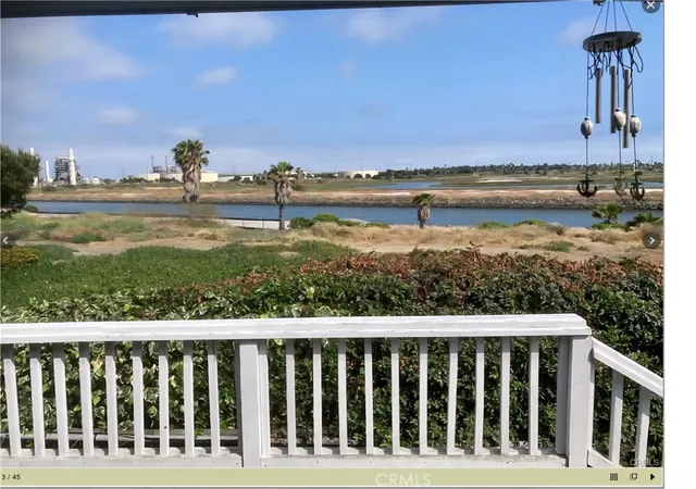 Photo 2 of Manufactured home for sale at 6272 E Marina View Dr #317, Long Beach, CA 90803 | MLS# PW26201530 | Listing updated on 2026-09-15
