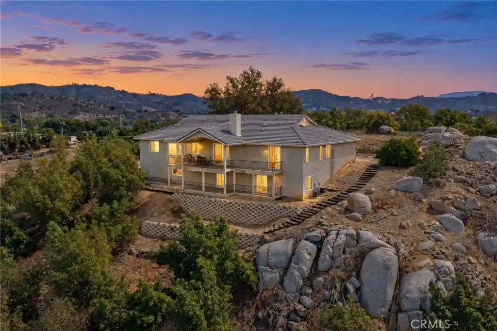 Single family home for sale at 24135 Mirasol Way, Temecula, CA 92590 | MLS# SW26185091