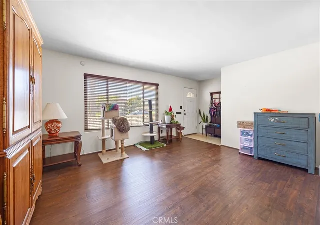 Photo 3 of Single family home for sale at 1400 Teakwood, Hemet, CA 92543 | MLS# SW26201001 | Listing updated on 2026-09-16
