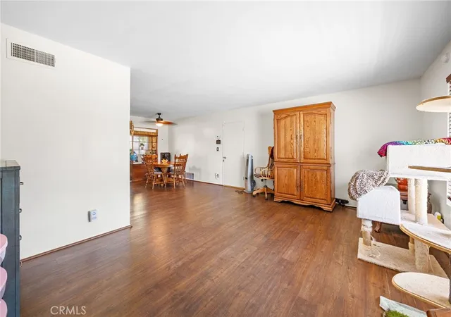 Photo 4 of Single family home for sale at 1400 Teakwood, Hemet, CA 92543 | MLS# SW26201001 | Listing updated on 2026-09-16