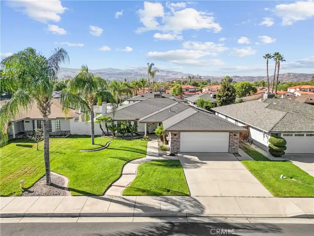 Photo 1 of Single family home for sale at 42095 Acacia Ave, Hemet, CA 92544 | MLS# SW26201007 | Listing updated on 2026-10-24