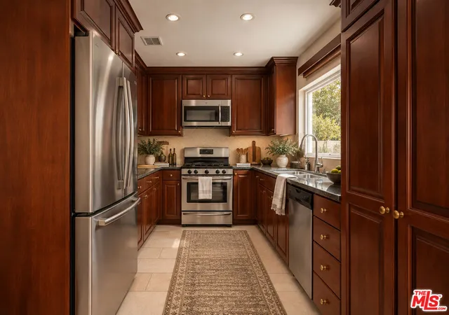 Photo 3 of Condo for sale at 6939 Greeley St #110, Tujunga, CA 91042 | MLS# 26932019 | Listing updated on 2026-10-29