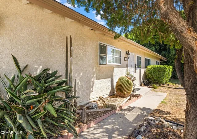 Photo 3 of Single family home for sale at 1207 Graham St, Simi Valley, CA 93065 | MLS# 226004408 | Listing updated on 2026-10-05