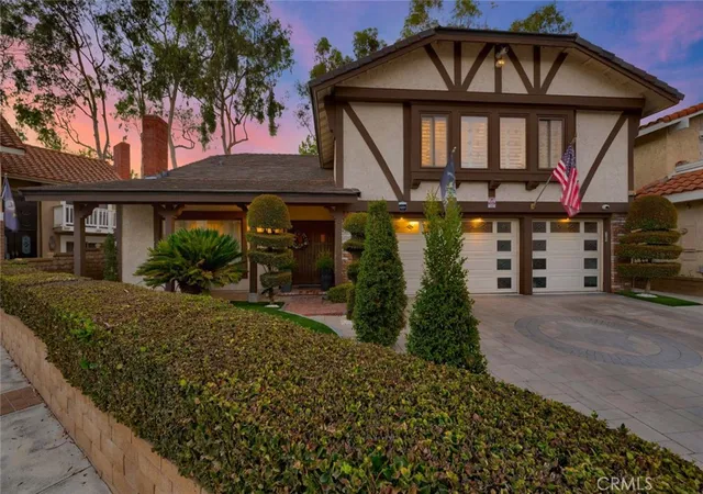 Photo 3 of Single family home for sale at 24782 Rochelle Ln, Lake Forest, CA 92630 | MLS# OC26201965 | Listing updated on 2026-10-10