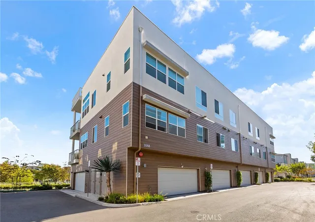 Photo 2 of Condo for sale at 2088 Bravo, Chula Vista, CA 91915 | MLS# SW26202337 | Listing updated on 2026-09-29
