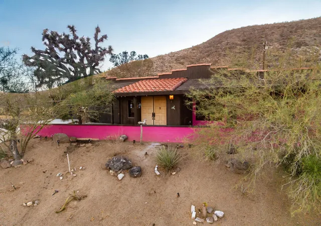 Photo 1 of Single family home for sale at 2476 Old Woman Springs Rd, Yucca Valley, CA 92284 | MLS# 219152766PS | Listing updated on 2026-09-16