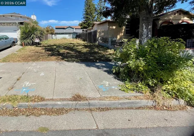 Photo 1 of Land for sale at 2517 Cutting Blvd, Richmond, CA 94804 | MLS# 41148344 | Listing updated on 2026-09-22