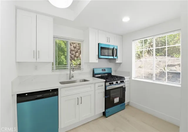 Photo 2 of Multi family home for sale at 525 Clifton, Los Angeles, CA 90031 | MLS# PW26198906 | Listing updated on 2026-09-19