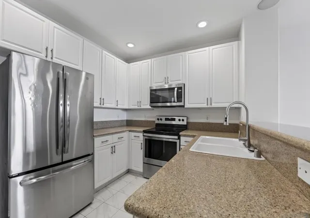 Photo 3 of Condo for sale at 1601 India St #111, San Diego, CA 92101 | MLS# 260022628SD | Listing updated on 2026-10-04