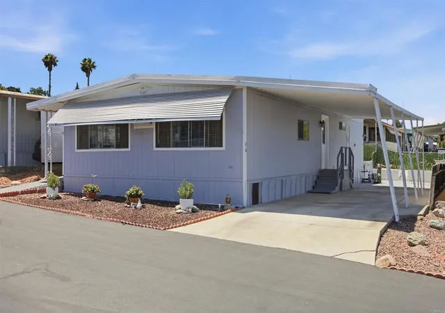 Photo 1 of Manufactured home for sale at 718 Sycamore #26, Vista, CA 92083 | MLS# PTP2607001 | Listing updated on 2026-09-16