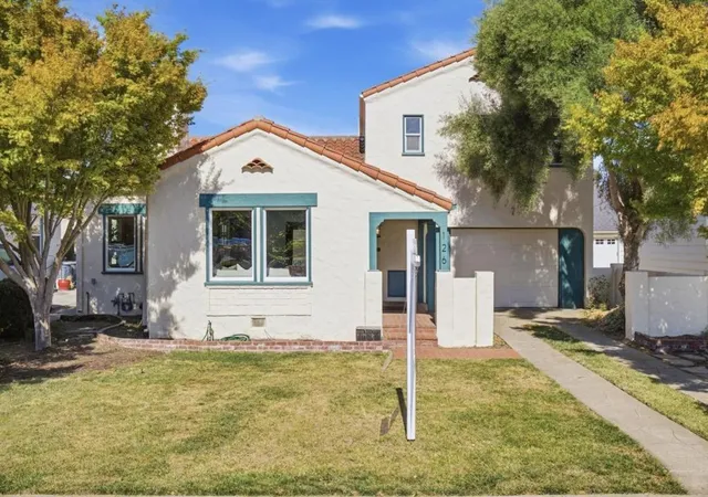 Photo 3 of Single family home for sale at 126 Rogers Ave, Watsonville, CA 95076 | MLS# ML82061427 | Listing updated on 2026-10-12