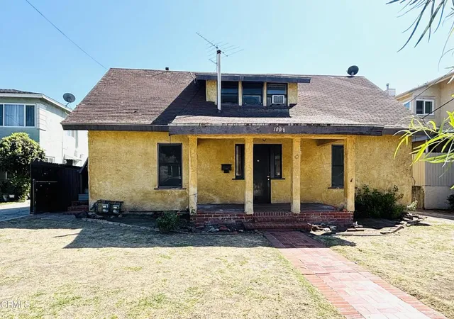 Multi family home for sale at 1008 E Windsor Rd, Glendale, CA 91205 | MLS# P1-28854