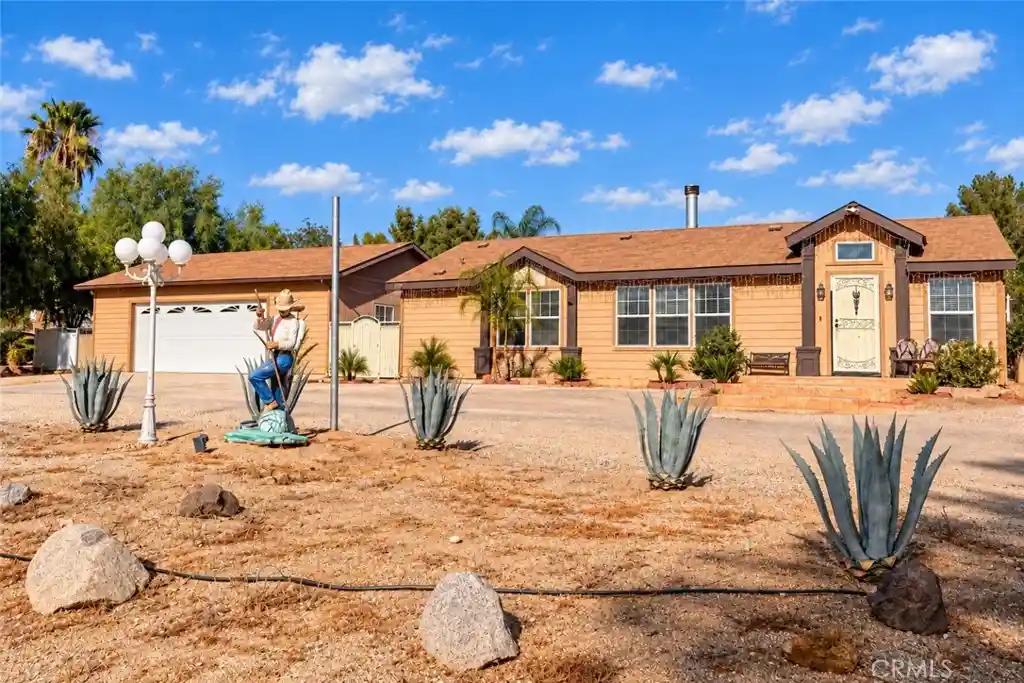 Photo 1 of Single family home for sale at 25340 Charina, Homeland, CA 92548 | MLS# SR26202628 | Listing updated on 2026-10-18
