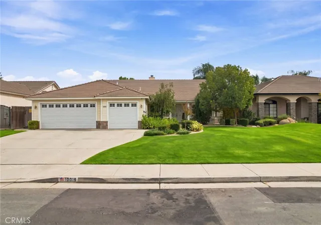 Photo 1 of Single family home for sale at 10019 Laurel Park, Bakersfield, CA 93312 | MLS# OC26202644 | Listing updated on 2026-09-19