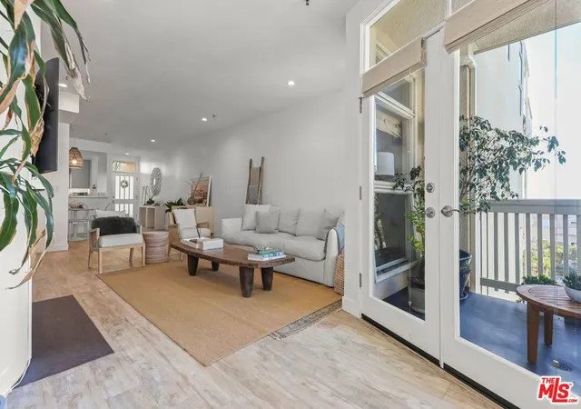 Photo 2 of Condo for sale at 2913 3rd Street #306, Santa Monica, CA 90405 | MLS# 26984623 | Listing updated on 2026-10-06