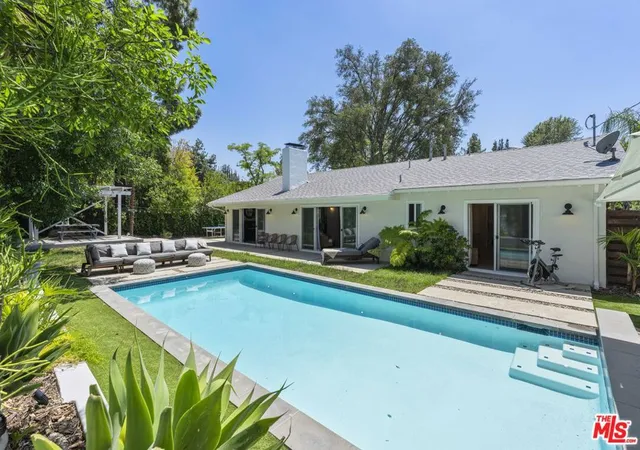 Photo 1 of Single family home for sale at 23023 Gainford St, Woodland Hills, CA 91364 | MLS# 26988929 | Listing updated on 2026-10-10