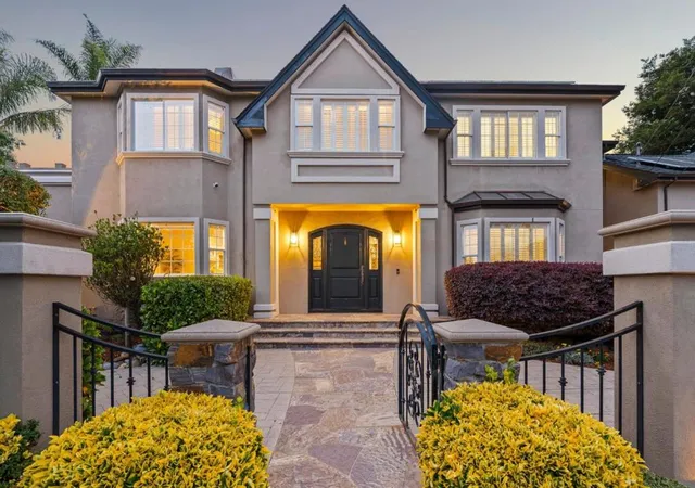 Single family home for sale at 400 Seaview Dr, Aptos, CA 95003 | MLS# ML82061400
