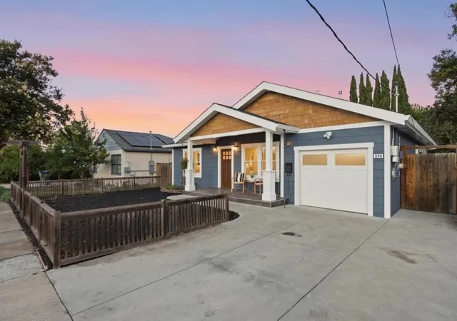 Photo 3 of Sale Pending at 372 N Murphy Ave, Sunnyvale, CA 94085 | MLS# ML82061450 | Listing updated on 2026-09-24
