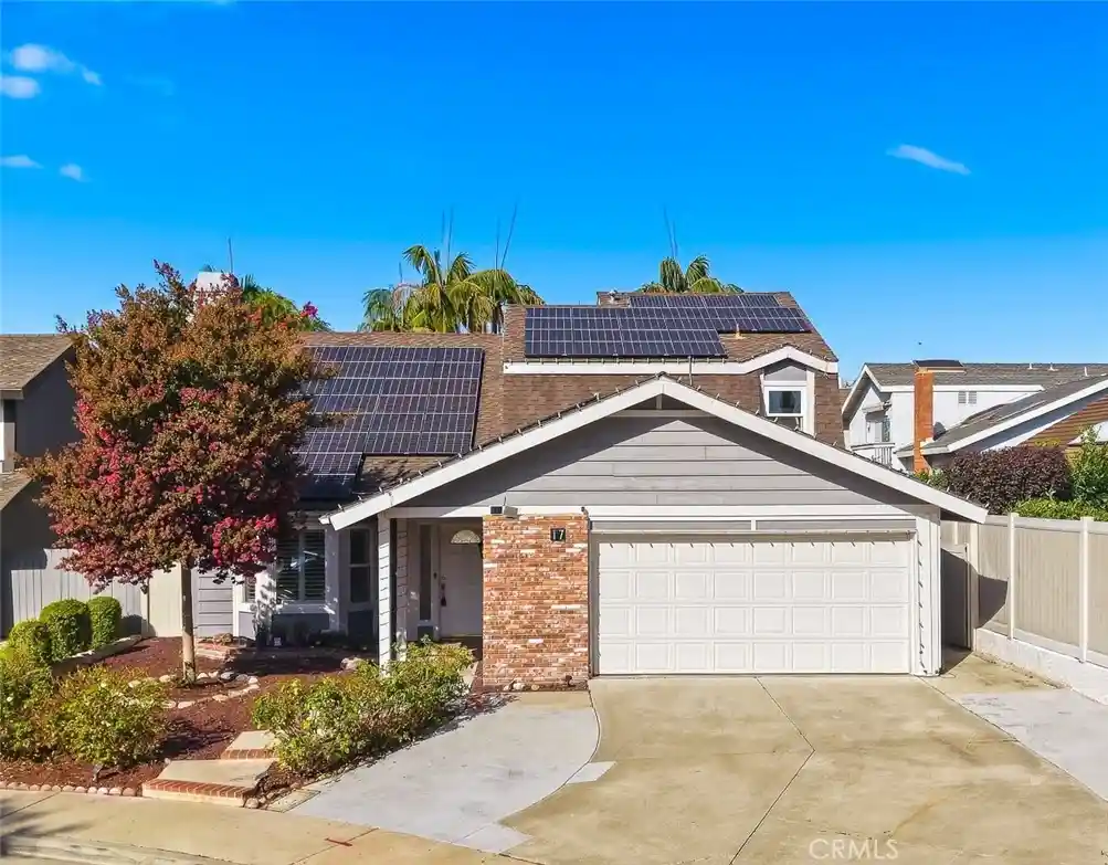 Photo 1 of Sale Pending at 17 Whitney, Irvine, CA 92620 | MLS# OC26202669 | Listing updated on 2026-10-21