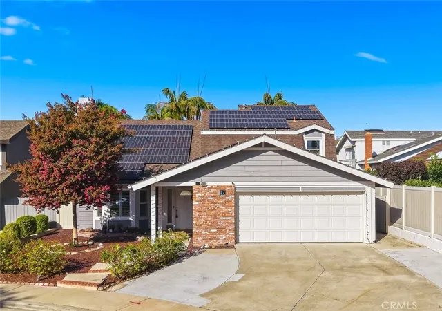 Photo 1 of Single family home for sale at 17 Whitney, Irvine, CA 92620 | MLS# OC26202669 | Listing updated on 2026-10-09