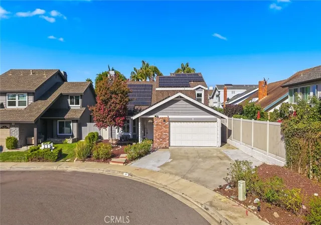 Photo 2 of Single family home for sale at 17 Whitney, Irvine, CA 92620 | MLS# OC26202669 | Listing updated on 2026-10-09