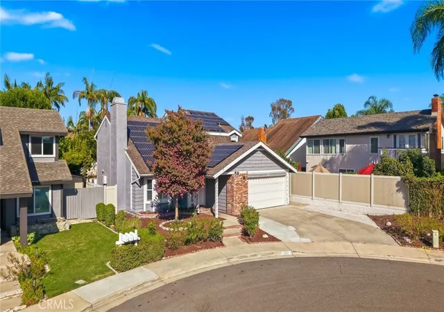 Photo 3 of Single family home for sale at 17 Whitney, Irvine, CA 92620 | MLS# OC26202669 | Listing updated on 2026-10-09