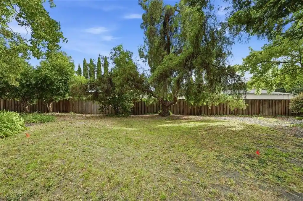 Listing Photo 37 - Condo for sale in 723 Sierra Vis Ave located at 723 Sierra Vis Ave, Mountain View, CA 94043 - Unit 723 Sierra Vista Ave