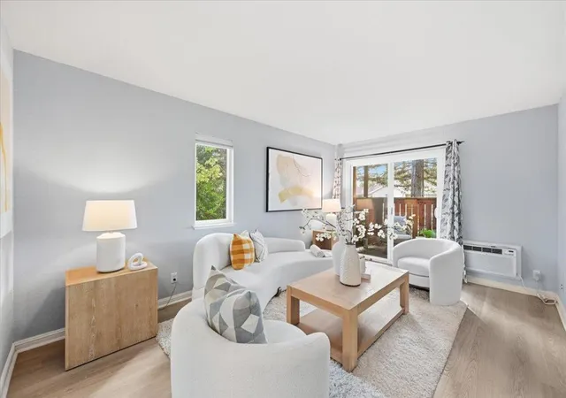 Listing Photo 4 - Condo for sale in building located at 723 Sierra Vis Ave, Mountain View, CA 94043 - Unit #2