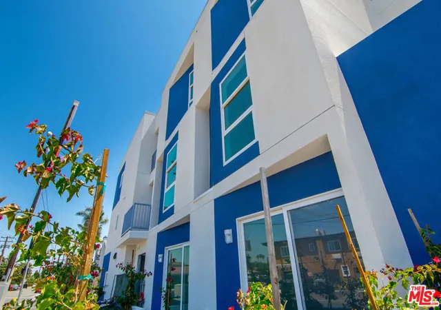 Listing Photo 5 - Condo for sale in building located at 13919 S Normandie Ave, Gardena, CA 90249 - Unit #20