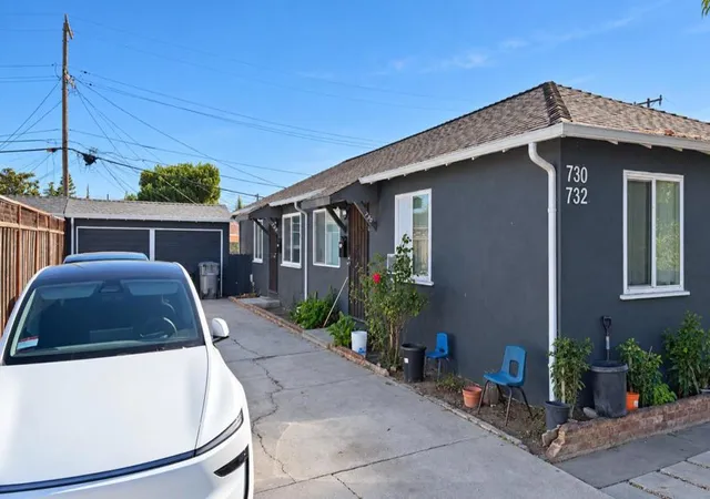 Photo 2 of Multi family home for sale at 732 Banff St, San Jose, CA 95116 | MLS# ML82061483 | Listing updated on 2026-10-12