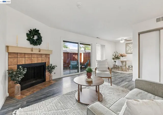 Photo 1 of Condo for sale at 6254 Joaquin Murieta Ave #H, Newark, CA 94560 | MLS# 41148424 | Listing updated on 2026-09-24