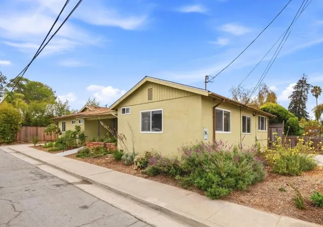 Photo 3 of Single family home for sale at 504 Pendegast Ave, Santa Cruz, CA 95060 | MLS# ML82061496 | Listing updated on 2026-09-24
