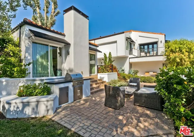 Photo 2 of Mansion for sale at 33002 Pacific Coast Hwy, Malibu, CA 90265 | MLS# 26985233 | Listing updated on 2026-09-24
