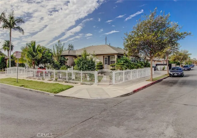 Single family home for sale at 1402 S Poplar St, Santa Ana, CA 92704 | MLS# PW26203028