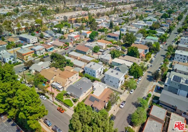 Photo 11 of Multi family home for sale at 2304 S La Salle Ave, Los Angeles, CA 90018 | MLS# 26739509 | Listing updated on 2026-09-24