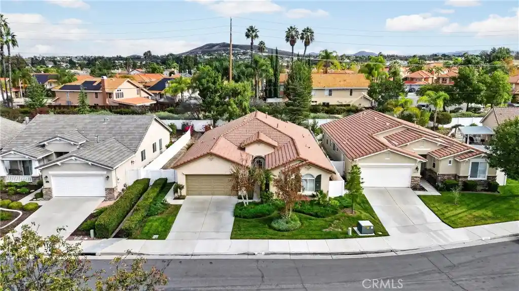 Photo 1 of Single family home for sale at 39512 Almaden, Murrieta, CA 92563 | MLS# SW26203085 | Listing updated on 2026-10-24