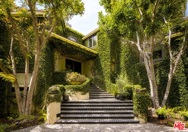 Photo 3 of Mansion for sale at 9910 Tower Ln, Beverly Hills, CA 90210 | MLS# 26915349 | Listing updated on 2026-09-24