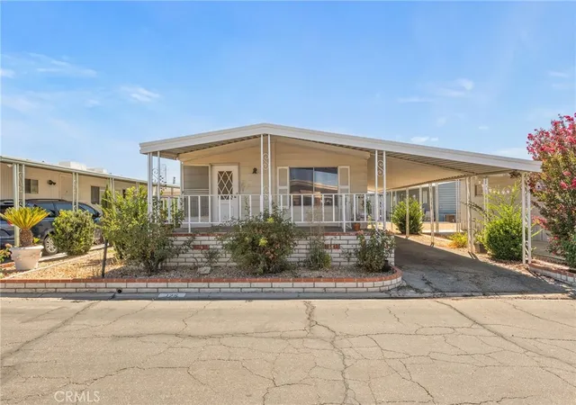 Photo 3 of Manufactured home for sale at 2205 W Acacia Ave #125, Hemet, CA 92545 | MLS# IG26202388 | Listing updated on 2026-09-16