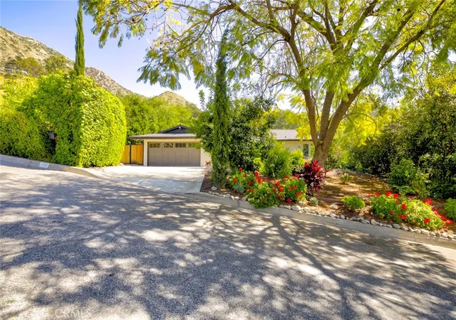 Photo 2 of Single family home for sale at 650 Sierra Meadows, Sierra Madre, CA 91024 | MLS# GD26203059 | Listing updated on 2026-09-17