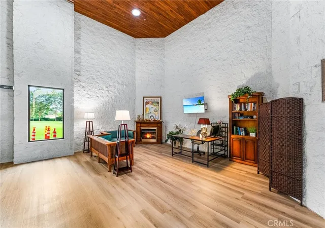 Photo 3 of Condo for sale at 24055 Paseo Del Lago #251, Laguna Woods, CA 92637 | MLS# OC26203133 | Listing updated on 2026-10-10