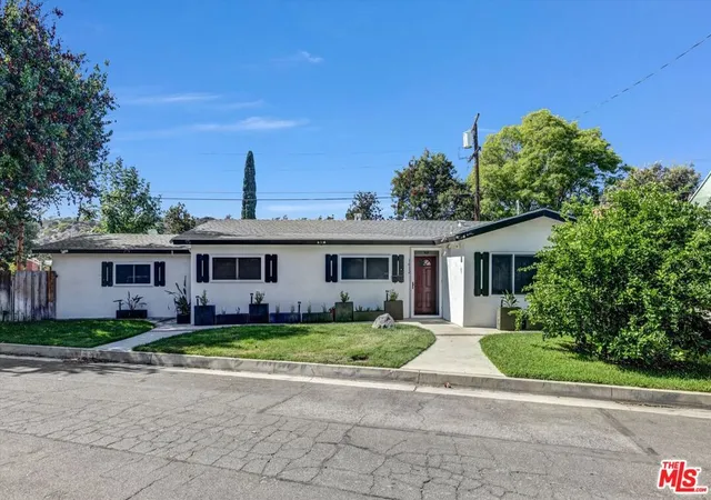 Photo 1 of Single family home for sale at 1412 Lake St, Glendale, CA 91201 | MLS# 26989259 | Listing updated on 2026-10-08