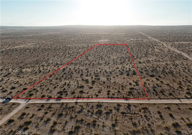 Land for sale at 0 210th Street E, Lancaster, CA 93535 | MLS# IV26203187